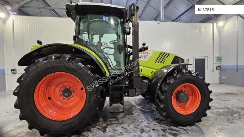 Tractor agrícola Claas Arion 640