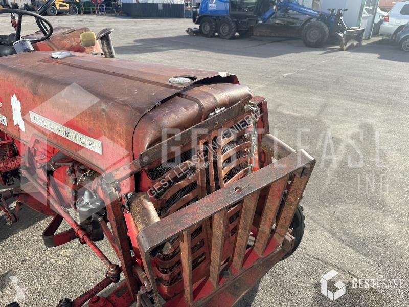 Tractor Mc Cormick  D326