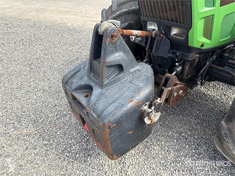 Сільськогосподарський трактор  L730 4WD Tractor