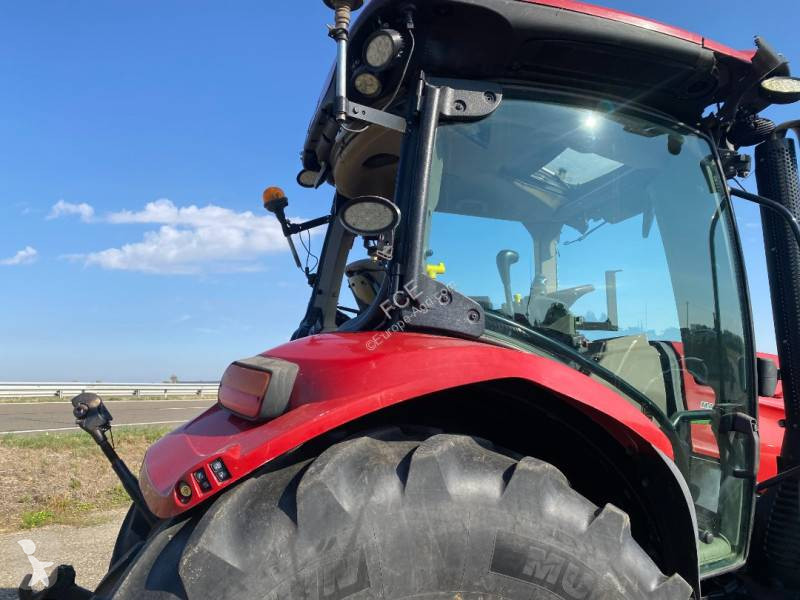 Tracteur agricole Case IH MAXXUM 125...