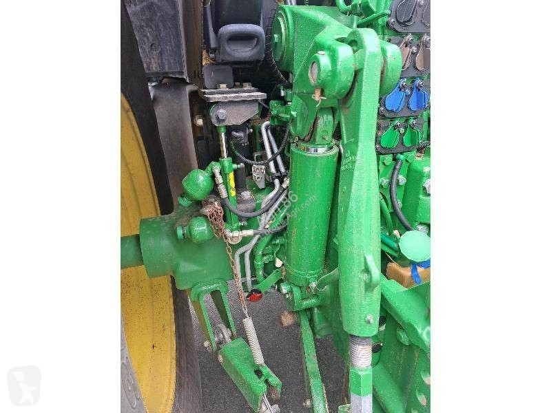 Tractor agrícola John Deere 6215R