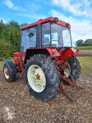 Tractor IHC 833 Allrad Kabine