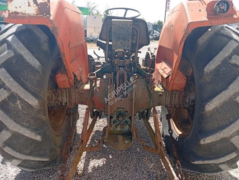 Lantbrukstraktor Massey Ferguson  158