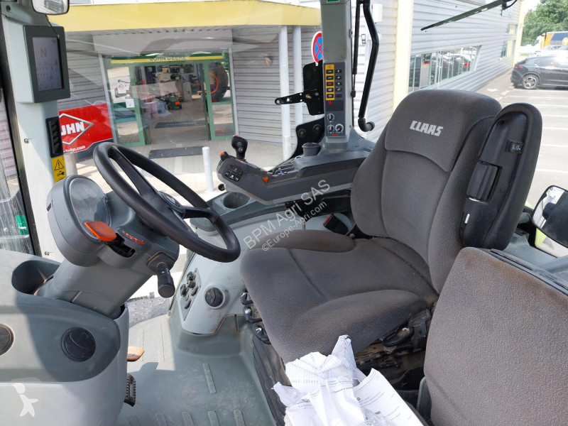 Tracteur agricole Claas