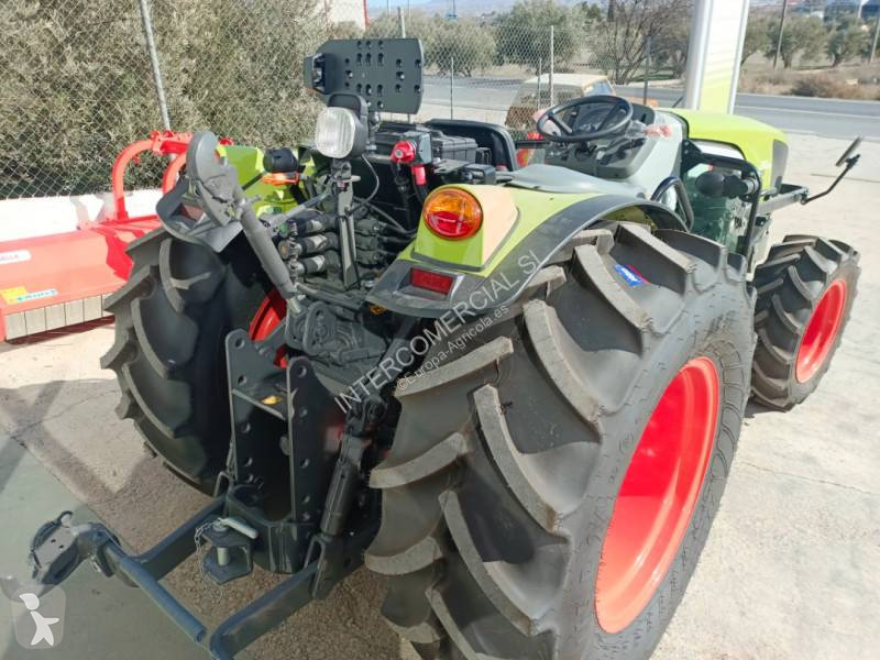 Tractor Claas Nexos MD210