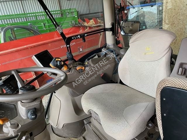 Landbrugstraktor John Deere 6135R