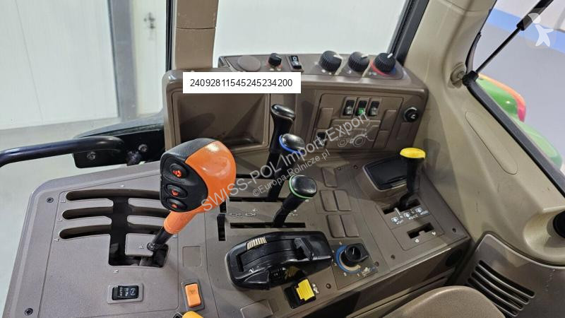 Traktor John Deere 6115M