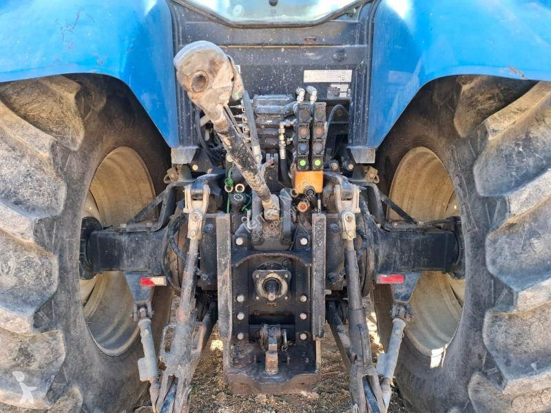 Tracteur agricole New Holland T 6080