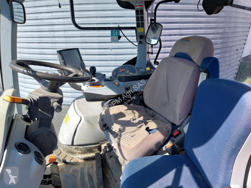 Tracteur agricole New Holland