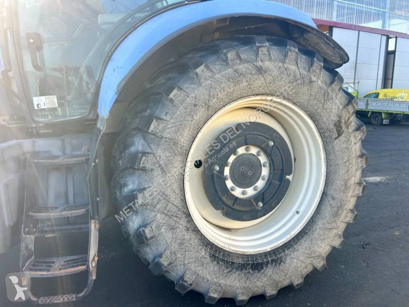 Tracteur agricole New Holland T7030
