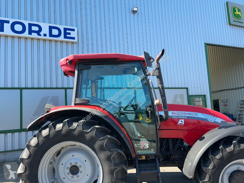 Tractor Mc Cormick  T 90