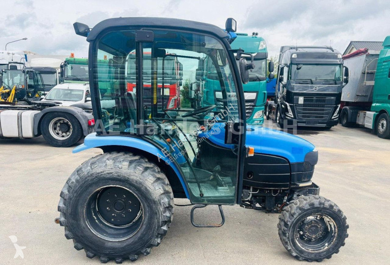Tractor New Holland