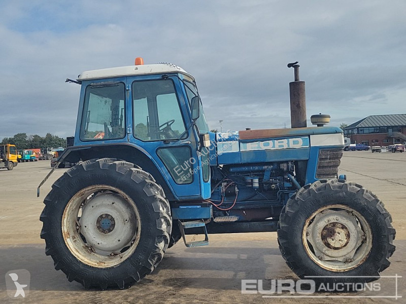 Landbrugstraktor  8210