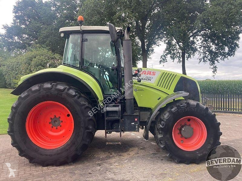 Tractor agrícola Claas Axion 820