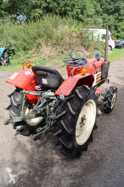 Tractor Yanmar YM1610D