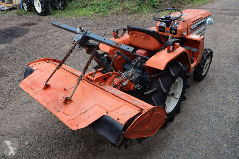 Tractor Kubota B1402