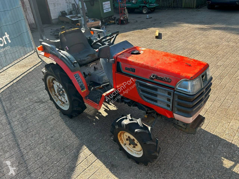Tractor agrícola Kubota GB18