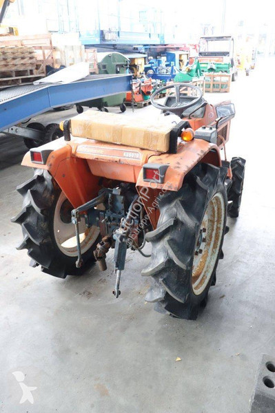 Tractor Kubota BULLTRA ZB1-17