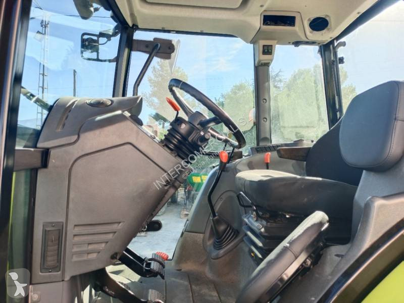 Tracteur agricole Claas Axos 340
