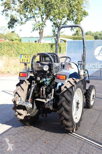 Tracteur agricole New Holland BOOMER