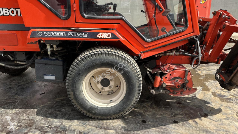 Landbrugstraktor Kubota F2400 4X4