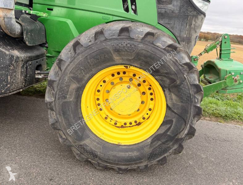 Lantbrukstraktor John Deere 7210R