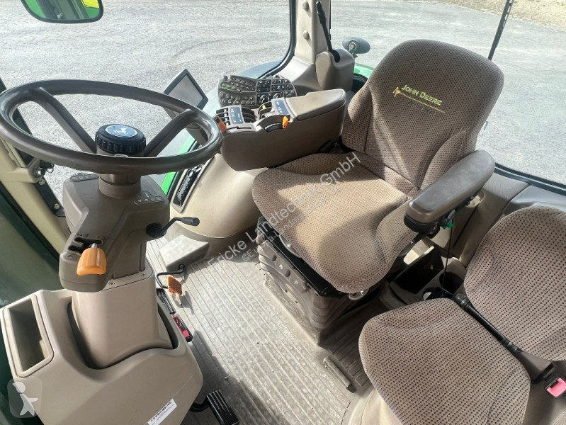 Lantbrukstraktor John Deere 8335R Autopowr
