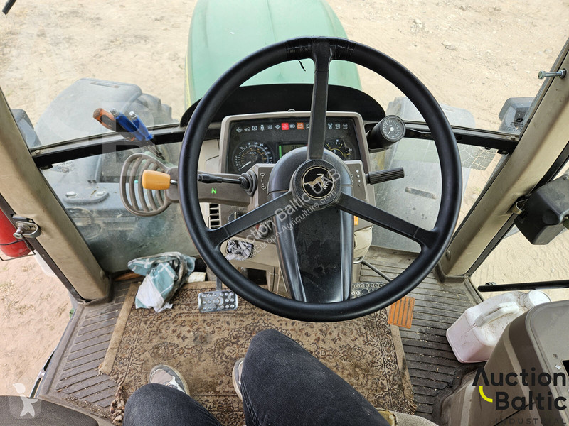 Lantbrukstraktor John Deere 6430