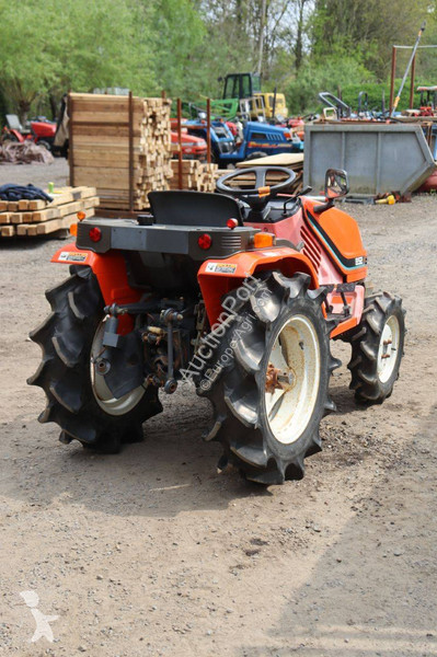 Auctions tractor used Kubota B52 Diesel - Ad n°11268178