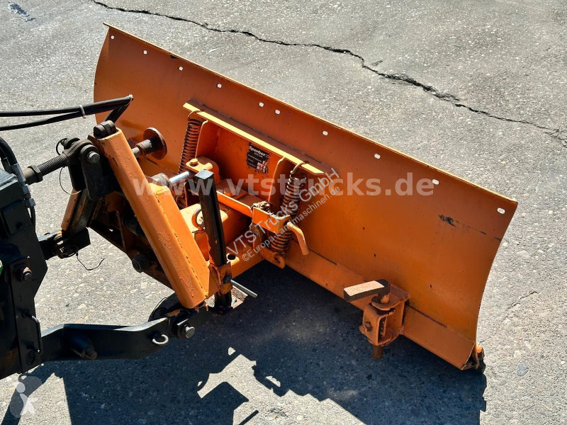 Landbrugstraktor John Deere 670 Hofschlepper,...