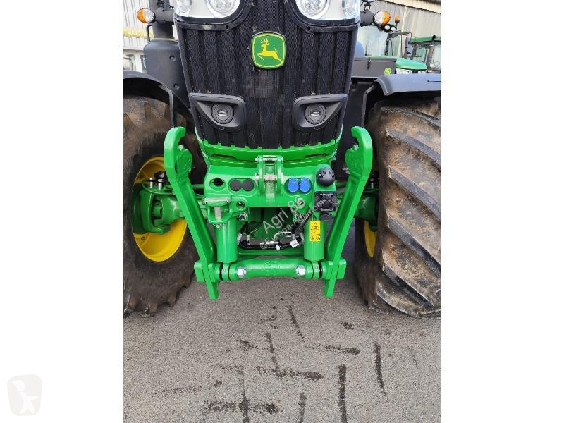 Tracteur agricole John Deere 6M 200