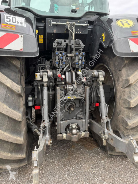 Lantbrukstraktor Valtra mit RÜFA