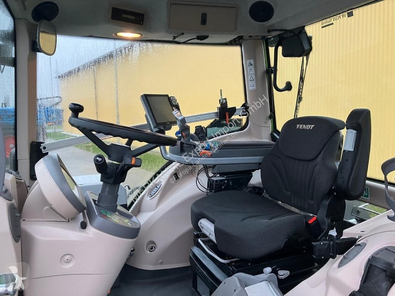 Landbrugstraktor Fendt  VARIO 828 Profi Plus GPS