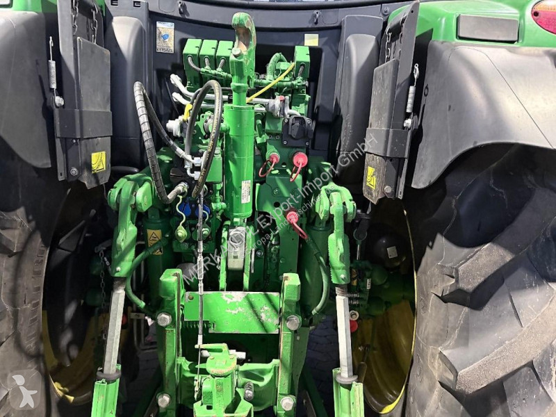 Lantbrukstraktor John Deere 6130R