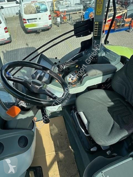 Lantbrukstraktor Claas  Axion 930