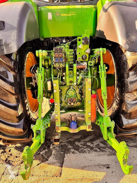 Lantbrukstraktor John Deere 8320 R