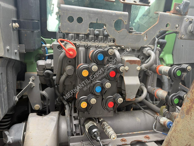 Lantbrukstraktor Fendt  828 Vario