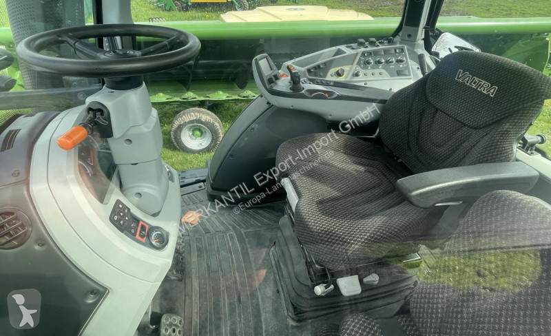 Traktor Valtra Versu