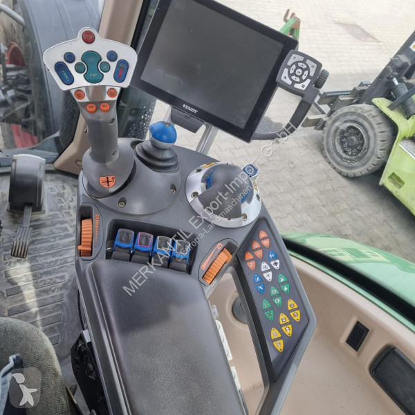 Lantbrukstraktor Fendt  724 Profi Plus