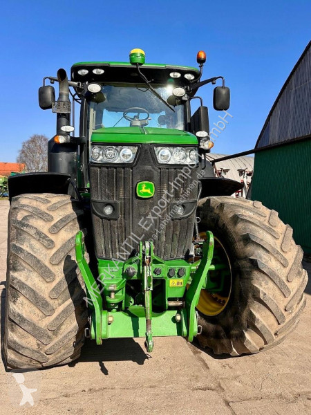 Lantbrukstraktor John Deere 7310R - E23