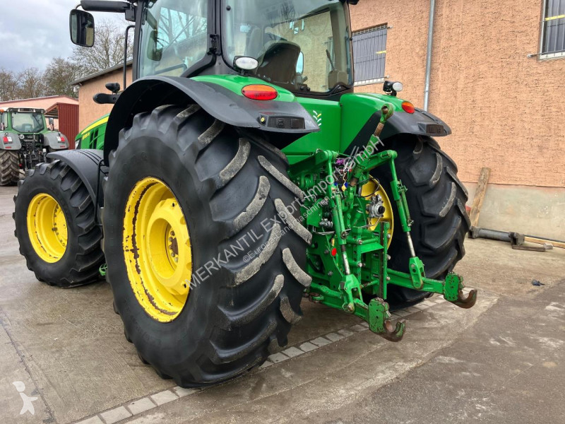 Lantbrukstraktor John Deere 8335R *Powr Shift*