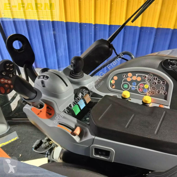 Landbrugstraktor New Holland  t8.410