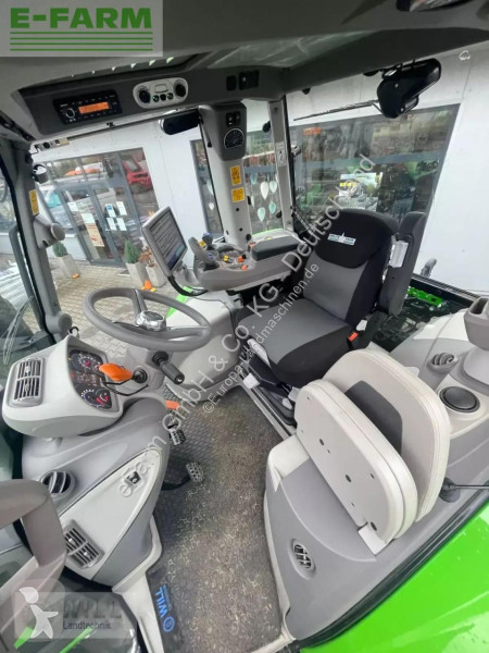 Lantbrukstraktor Deutz-Fahr ttv