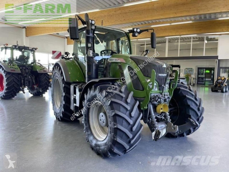 Landbrugstraktor Fendt  724 vario s4 profi plus
