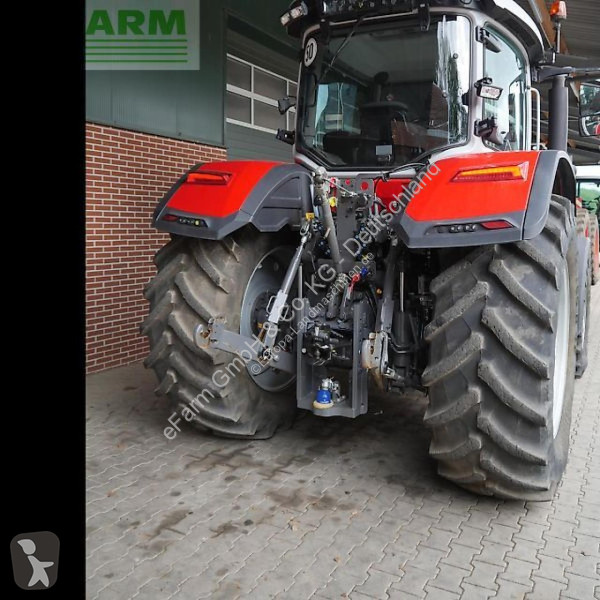 Lantbrukstraktor Massey Ferguson  8s.225 dyna-7