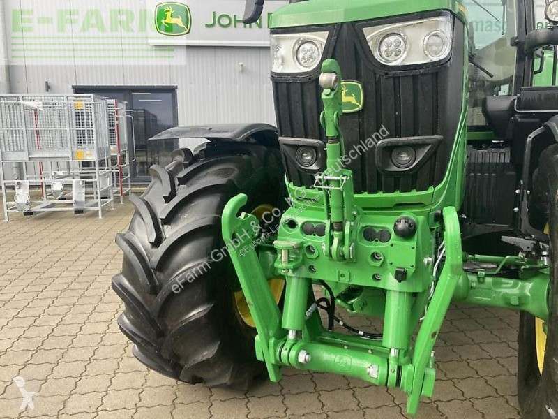 Landbrugstraktor John Deere  6m240