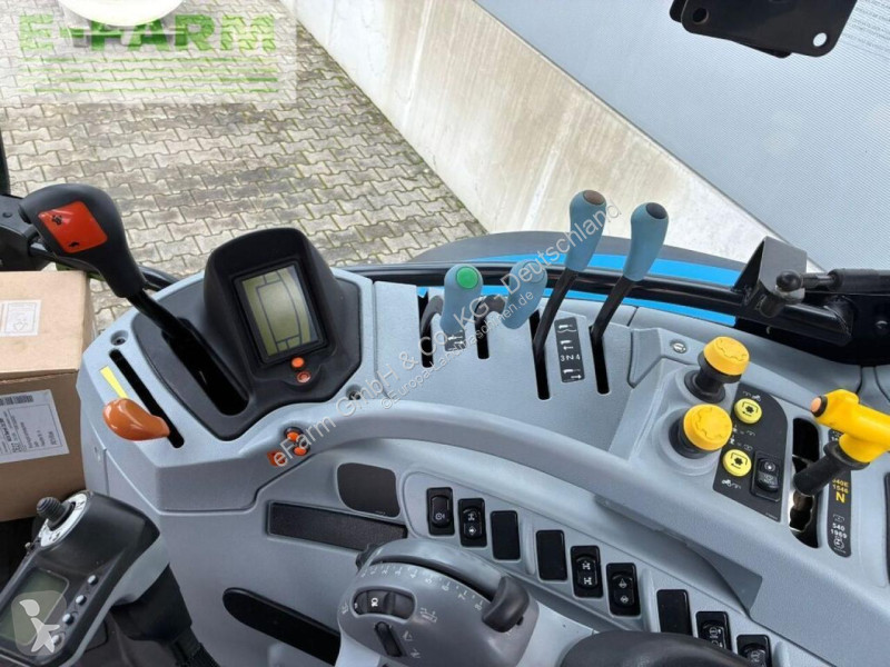 Landbrugstraktor New Holland  t6.140...