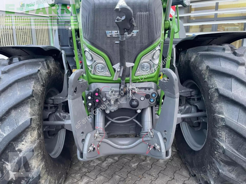 Landbrugstraktor Fendt  724 vario mit frontlader