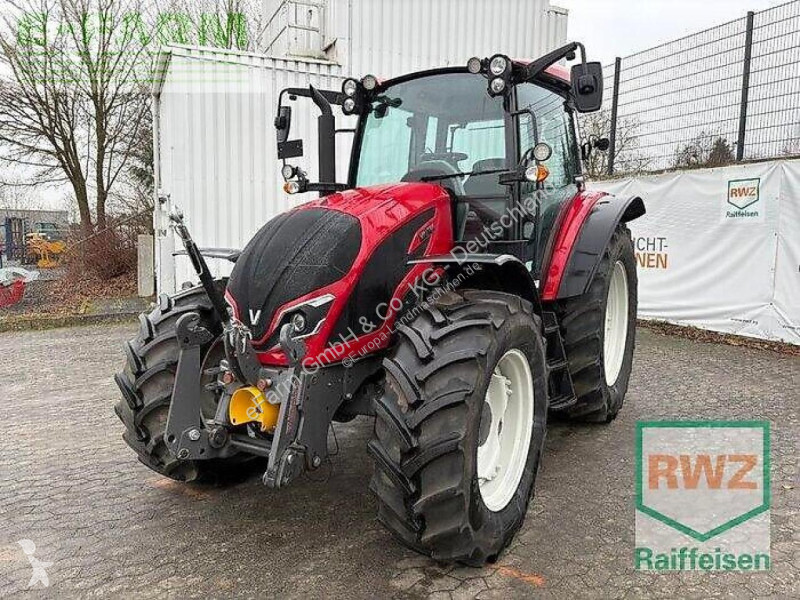Landbrugstraktor Valtra  a105