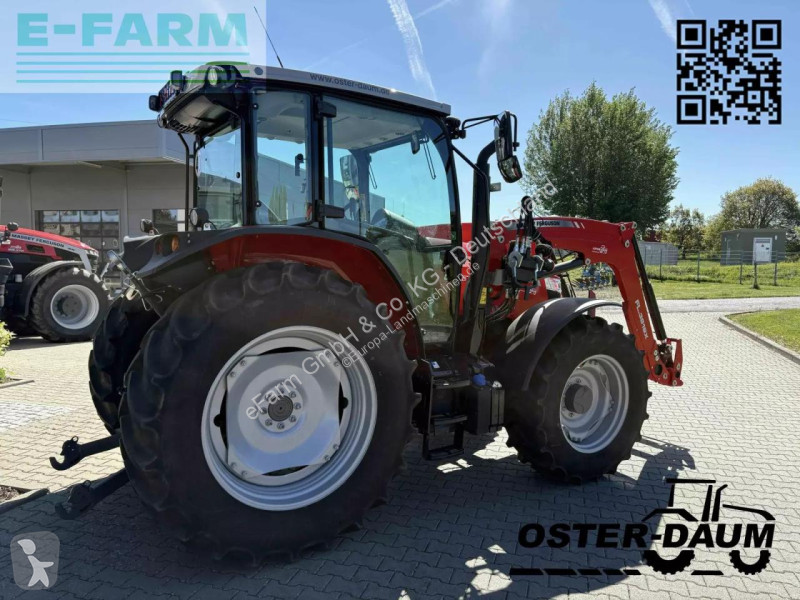 Lantbrukstraktor Massey Ferguson  5711 m dyna 4...